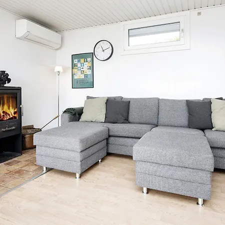 8 Person In Aabenraa-by Traum * أبينرا