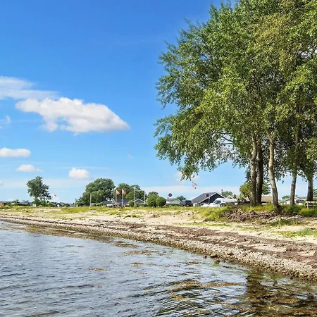 8 Person In Aabenraa-by Traum * Обенро