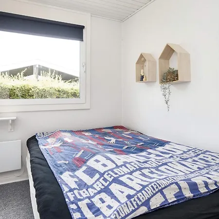 8 Person In Aabenraa-by Traum אבנרה